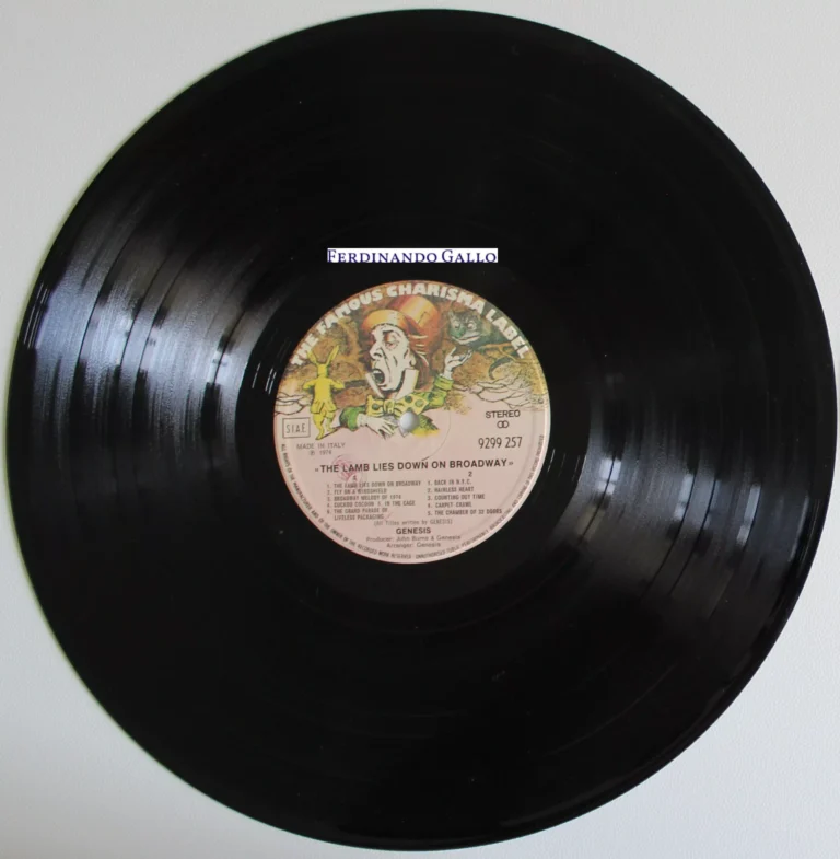 Genesis-The Lamb Lies Down on Broadway